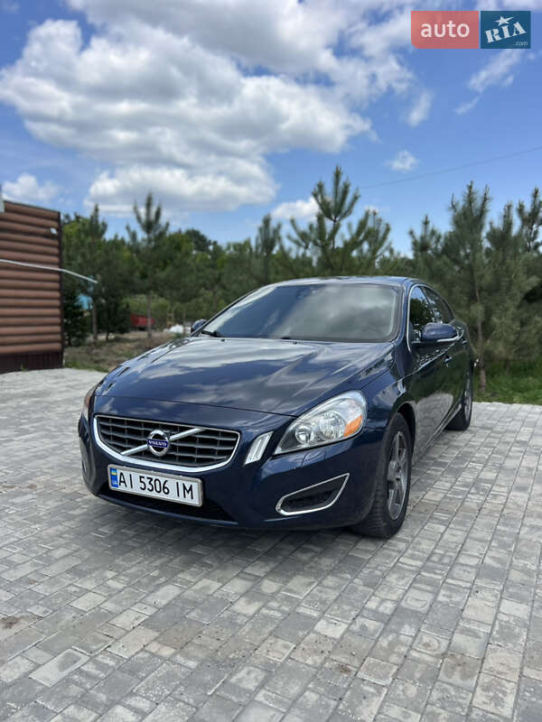 Volvo S60 (2011)