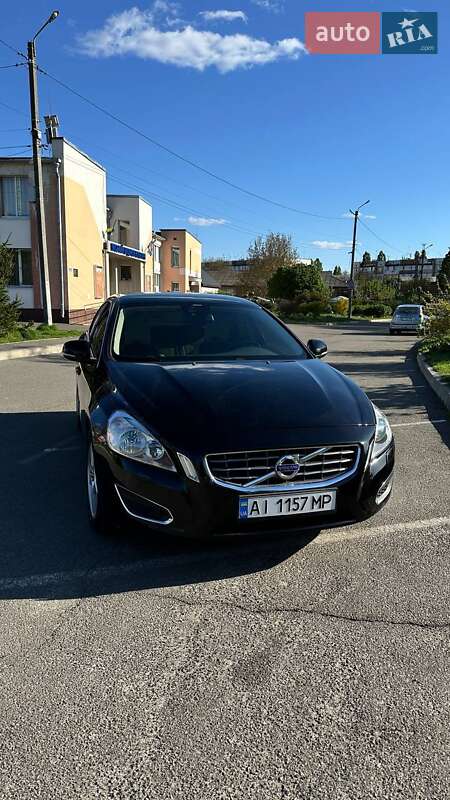 Volvo S60 (2012)