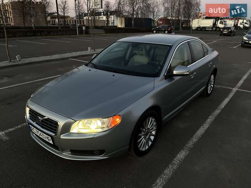 Volvo S80 (2008)