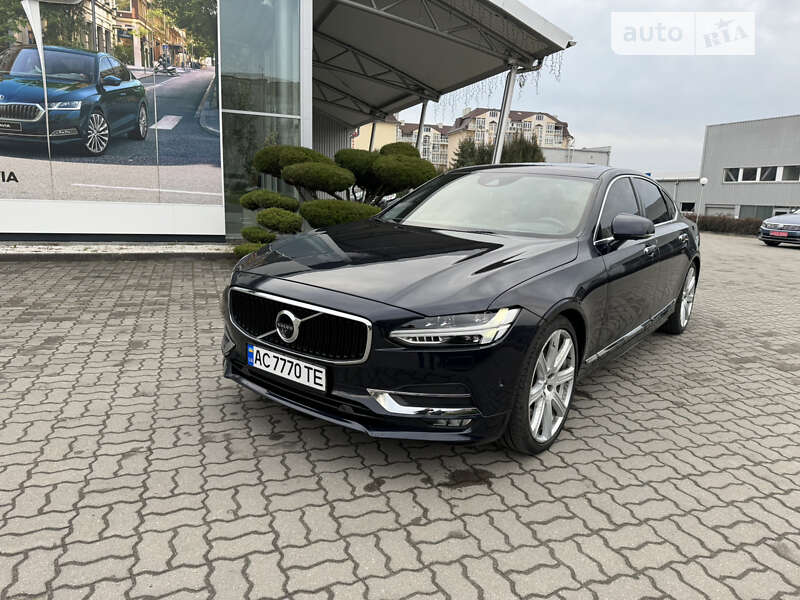 Volvo S90 (2018)
