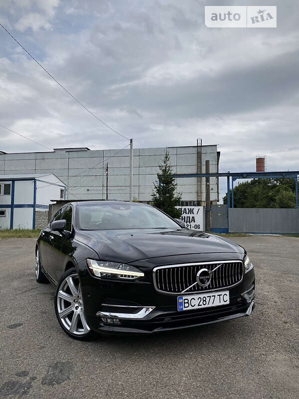 Volvo S90 (2018)