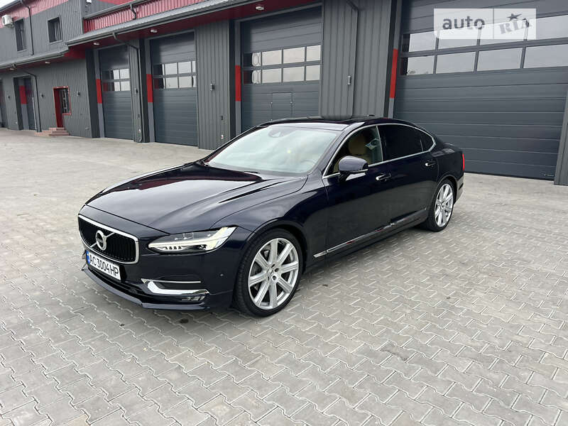 Volvo S90 (2018)