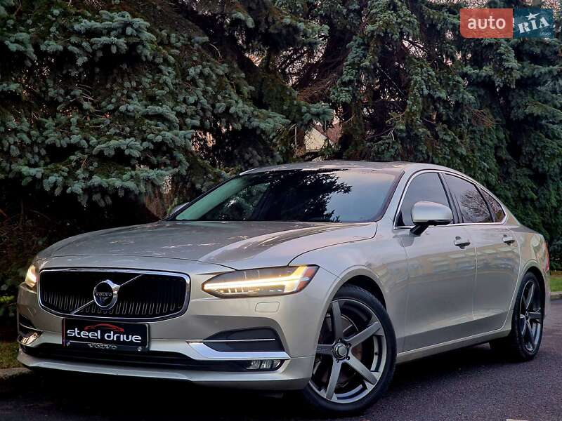 Volvo S90 (2016)