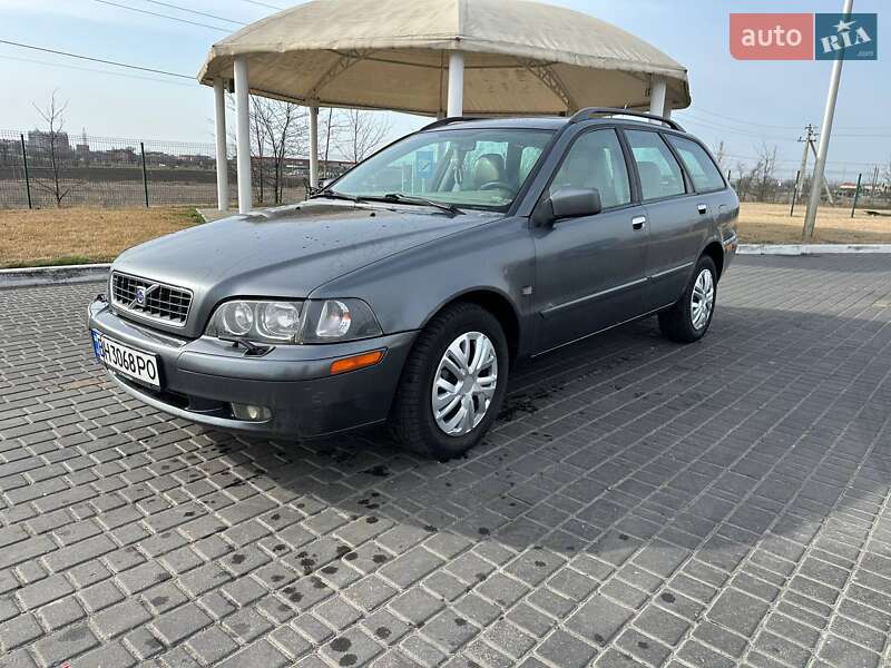 Volvo V40 (2004)