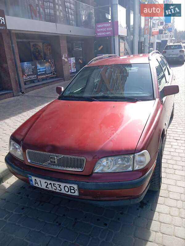 Volvo V40 (1997)