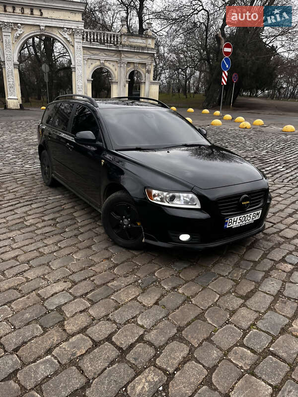 Volvo V50 (2009)