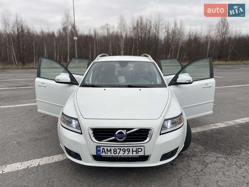 Volvo V50 (2011)
