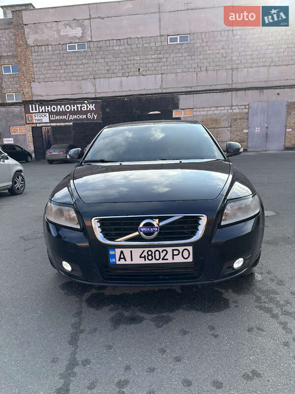 Volvo V50 (2011)