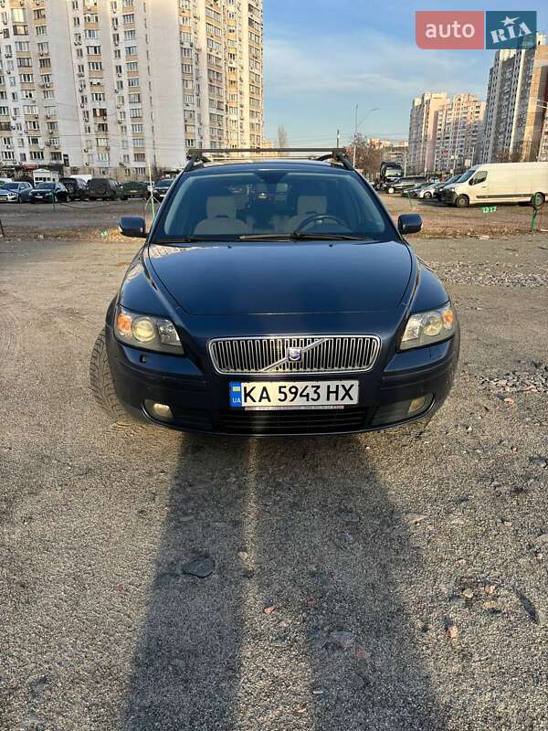 Volvo V50 (2004)