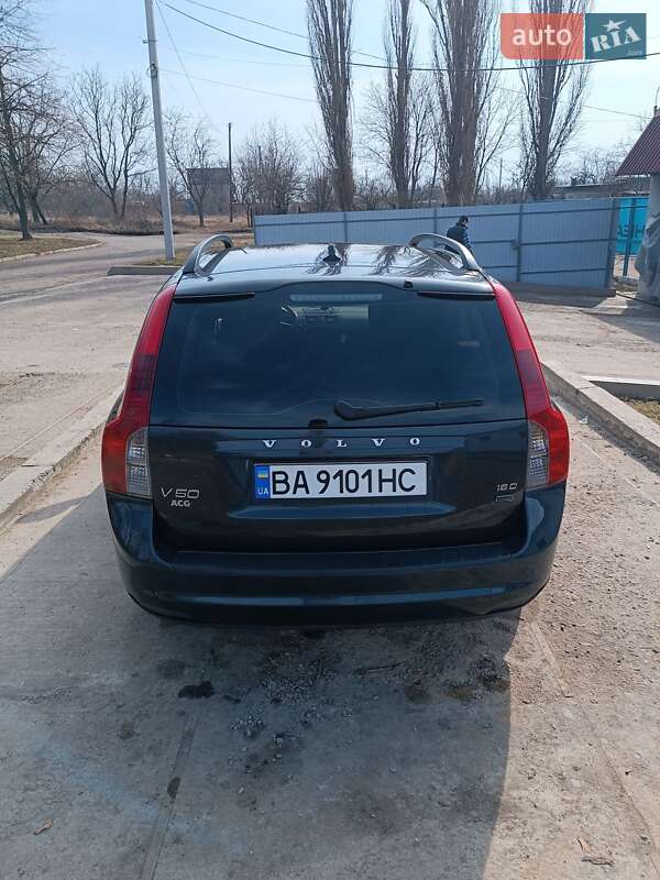 Volvo V50 (2009)