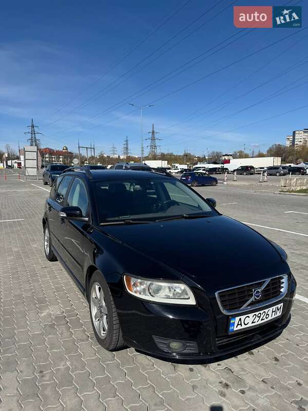 Volvo V50 (2009)