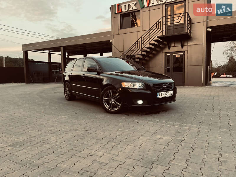 Volvo V50 (2010)
