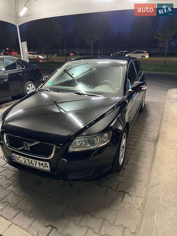 Volvo V50 (2009)