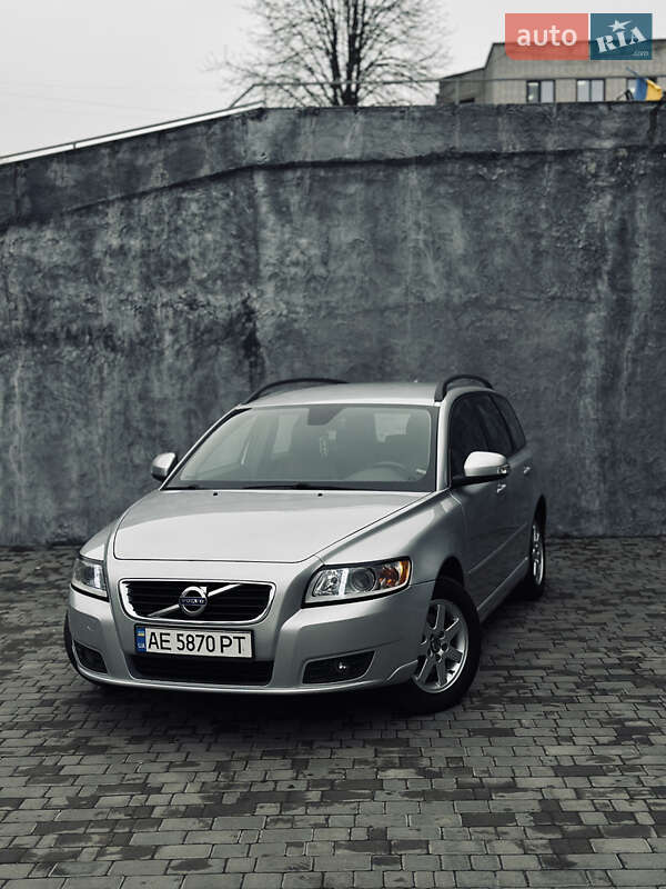 Volvo V50 (2010)