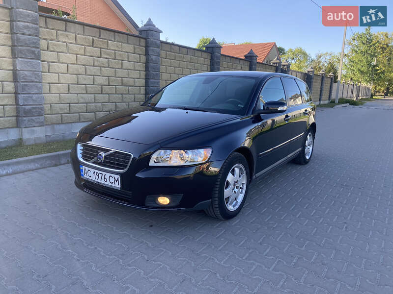 Volvo V50 (2008)