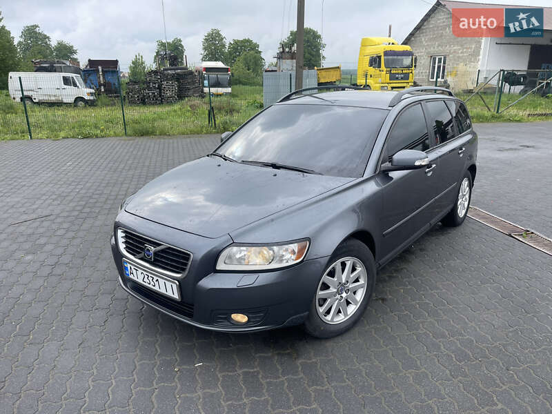 Volvo V50 (2008)
