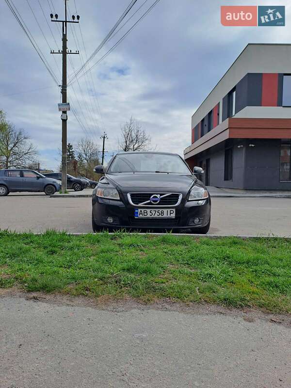 Volvo V50 (2011)