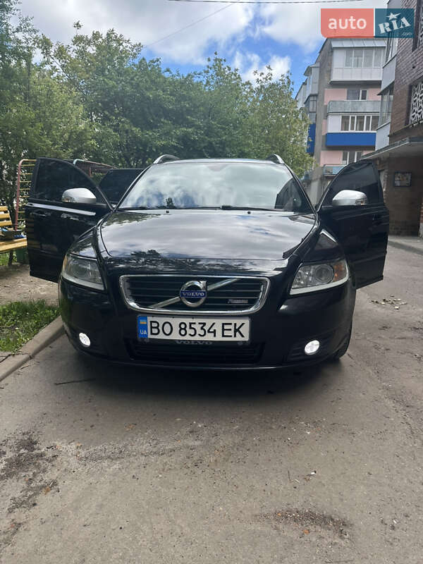 Volvo V50 (2011)
