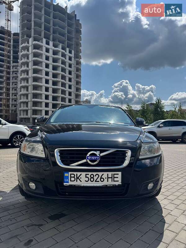 Volvo V50 (2012)
