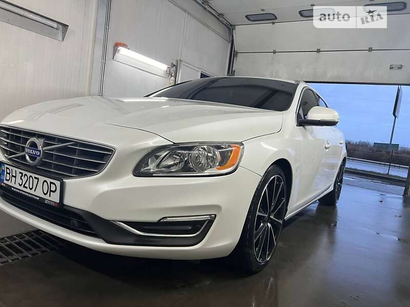 Volvo V60 (2016)