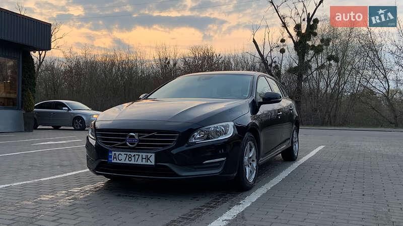 Volvo V60 (2015)