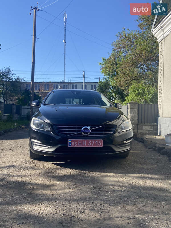 Volvo V60 (2014)