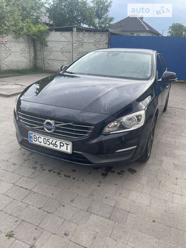 Volvo V60 (2015)