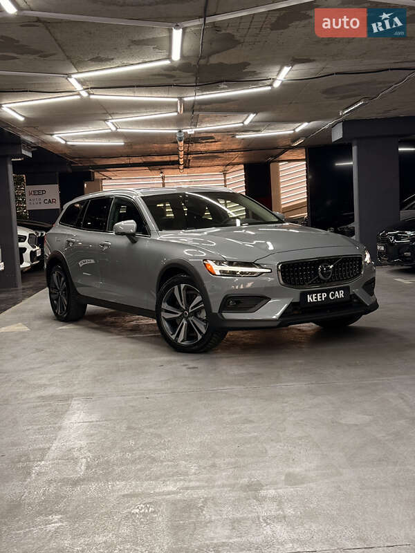 Volvo V60 (2024)