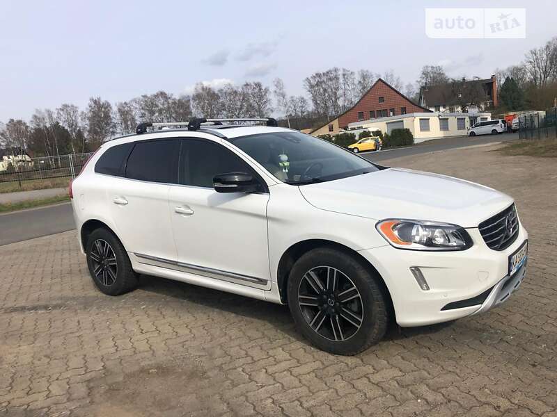Volvo Xc60 (2017)