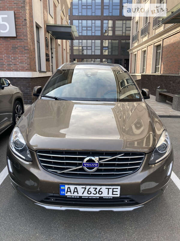 Volvo Xc60 (2017)