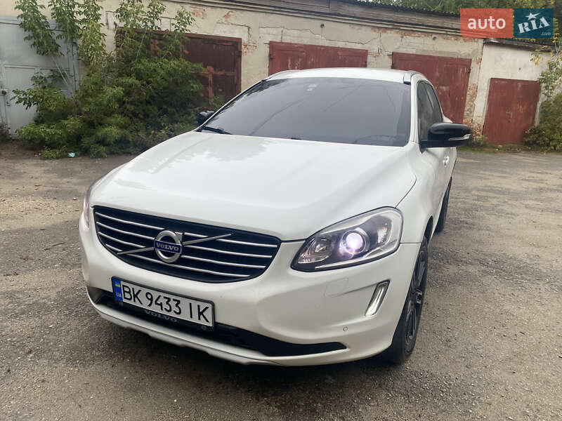 Volvo Xc60 (2017)