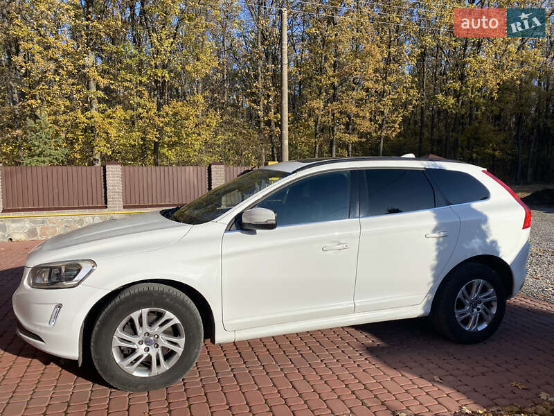 Volvo Xc60 (2016)