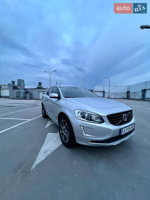 Volvo Xc60 (2016)