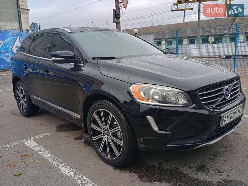 Volvo Xc60 (2015)