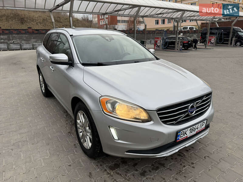 Volvo Xc60 (2015)