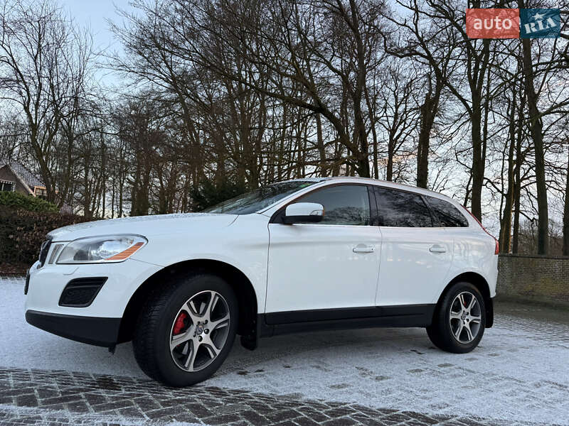 Volvo Xc60 (2011)