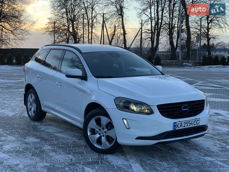 Volvo Xc60 (2015)