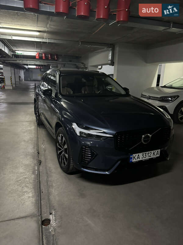 Volvo Xc60 (2023)