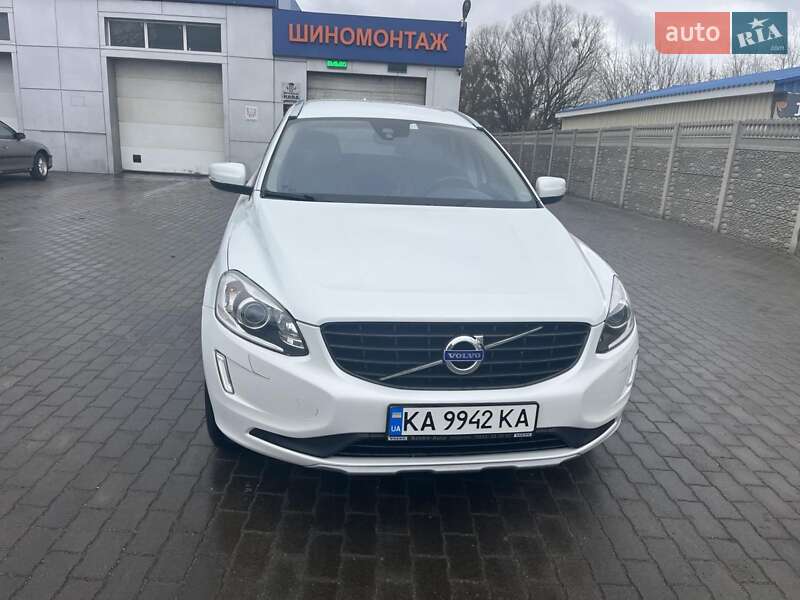 Volvo Xc60 (2015)