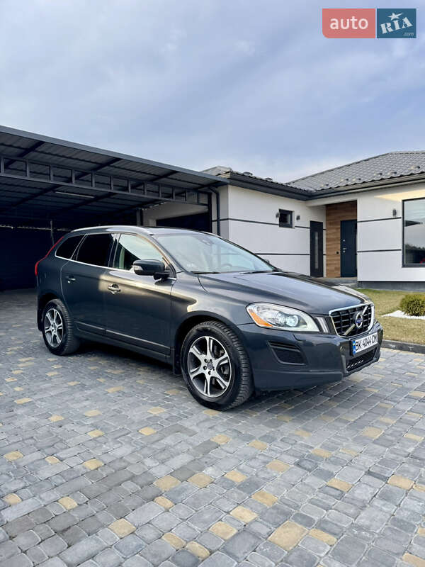 Volvo Xc60 (2011)