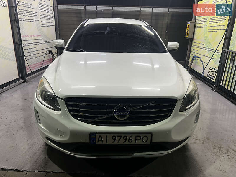 Volvo Xc60 (2015)