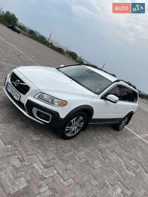 Volvo Xc70 (2011)