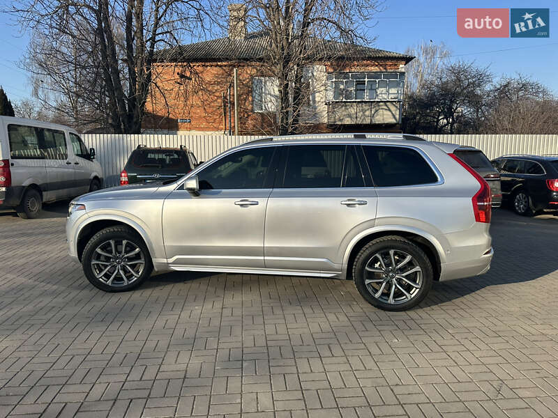Volvo Xc90 (2017)