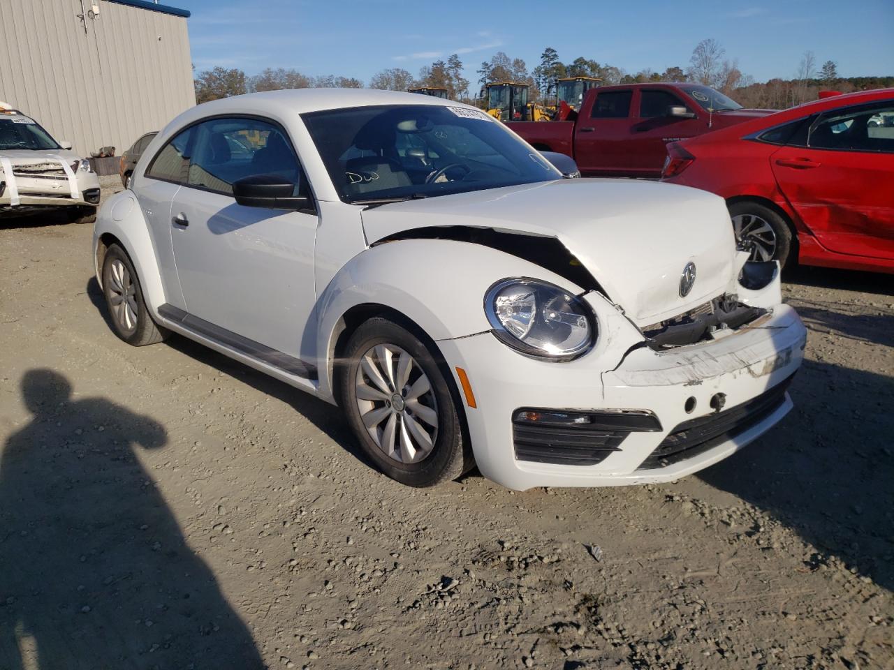 Volkswagen Beetle s (2018)
