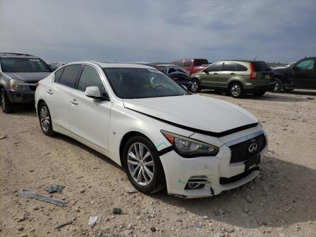 Infiniti Q50 base (2015)