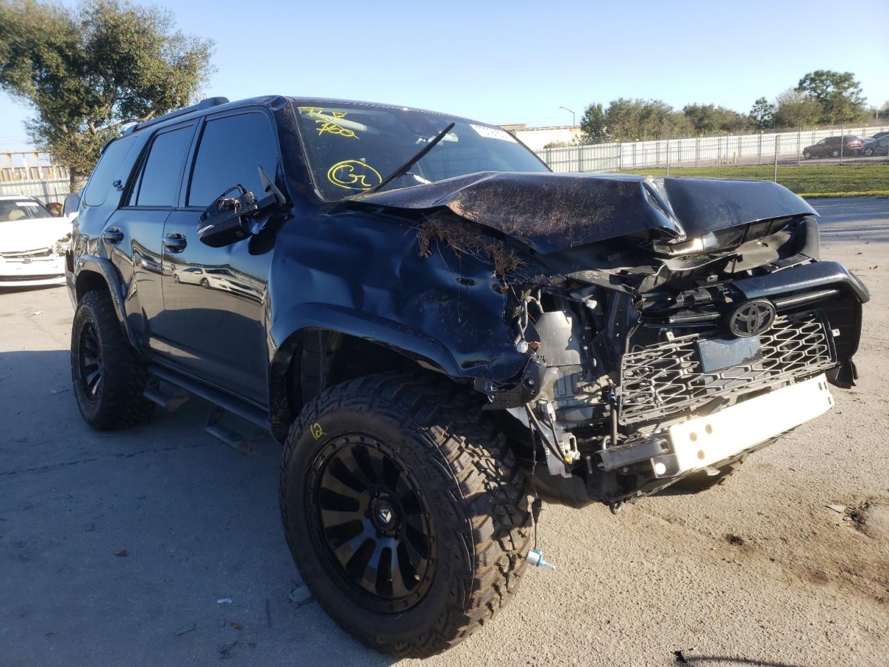 Toyota 4runner sr (2020)