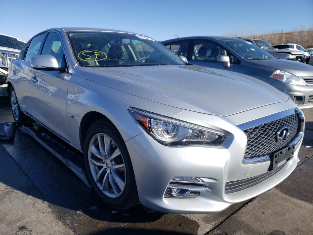 Infiniti Q50 base (2017)