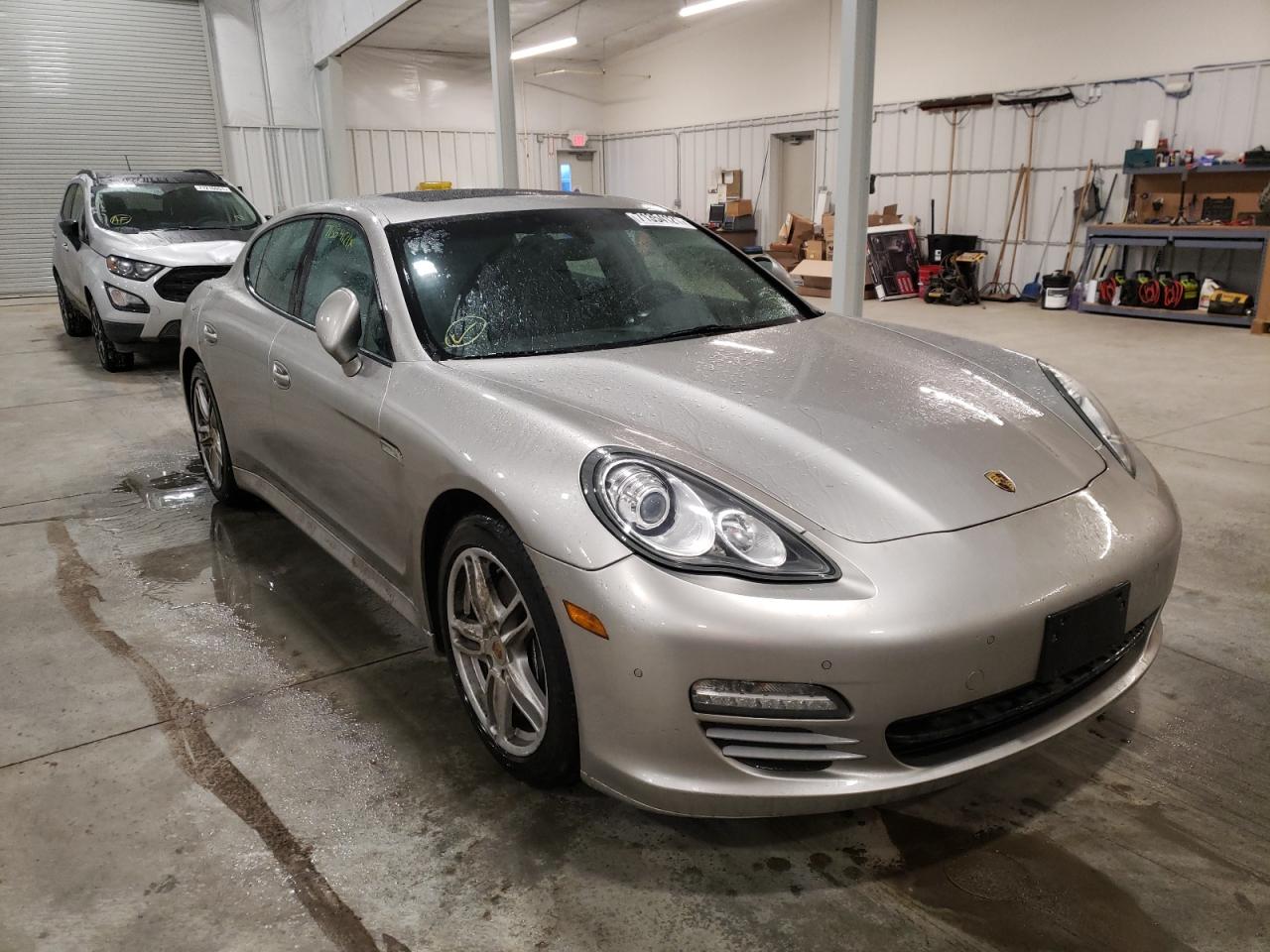 Porsche Panamera 2 (2011)