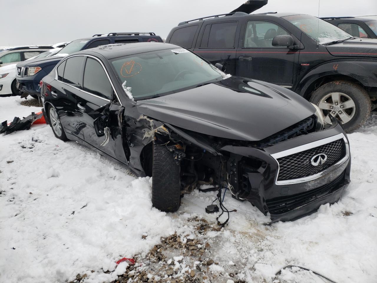 Infiniti Q50 base (2014)