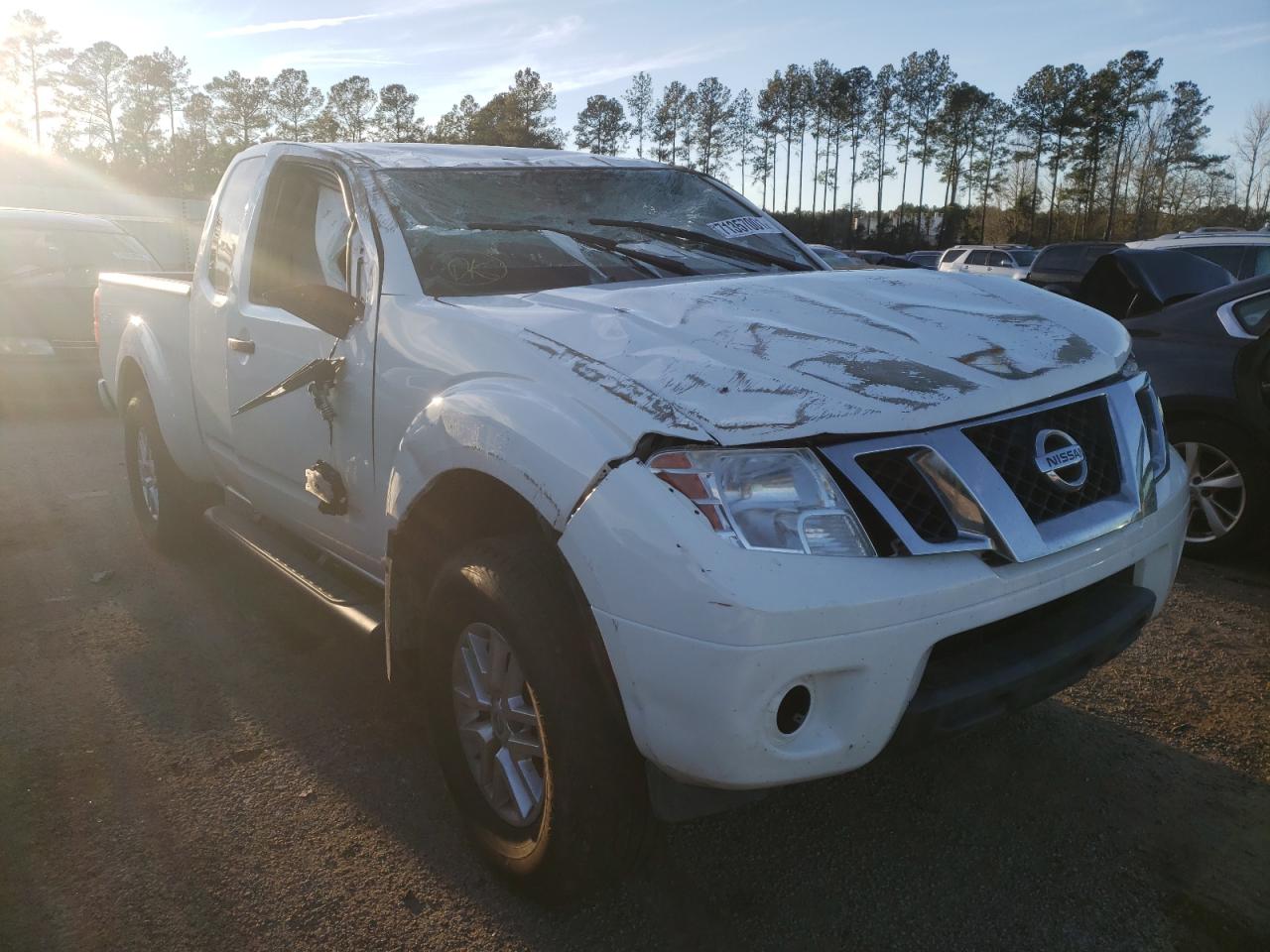 Nissan Frontier s (2015)